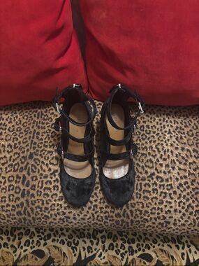 Black Strappy Faux-Fur Women's Heels